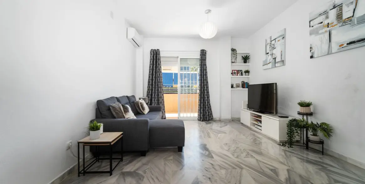 Продажа апартаментов на среднем этаже в Fuengirola 3