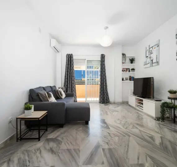 Продажа апартаментов на среднем этаже в Fuengirola