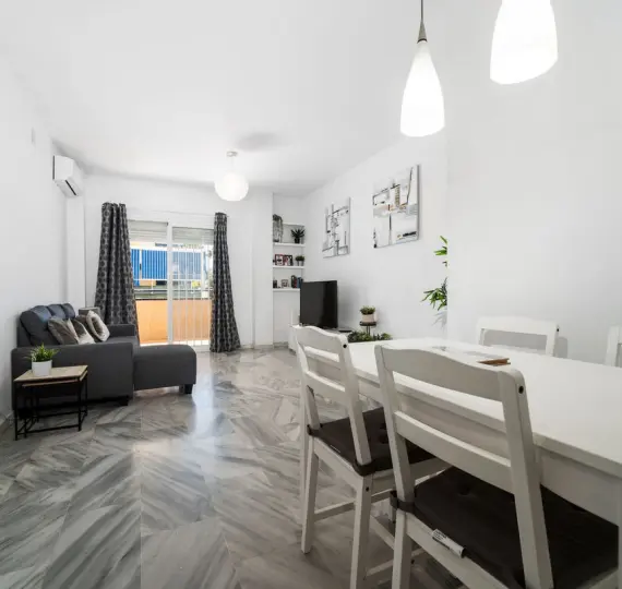 Продажа апартаментов на среднем этаже в Fuengirola