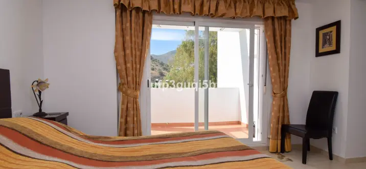 Sale of penthouse in Torrequebrada 1