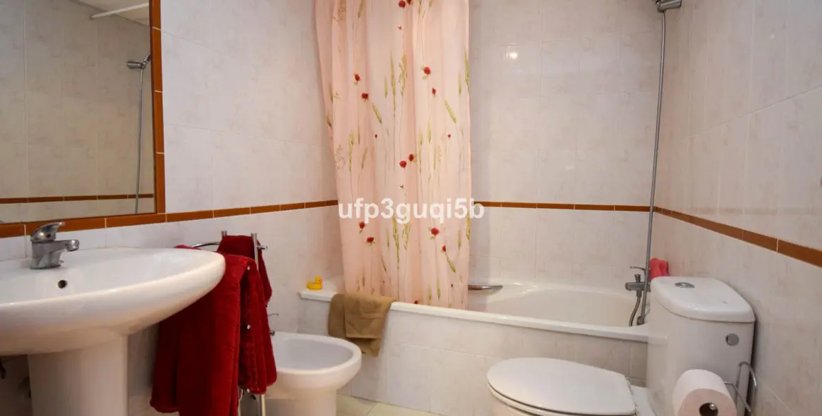 Sale of penthouse in Torrequebrada 13