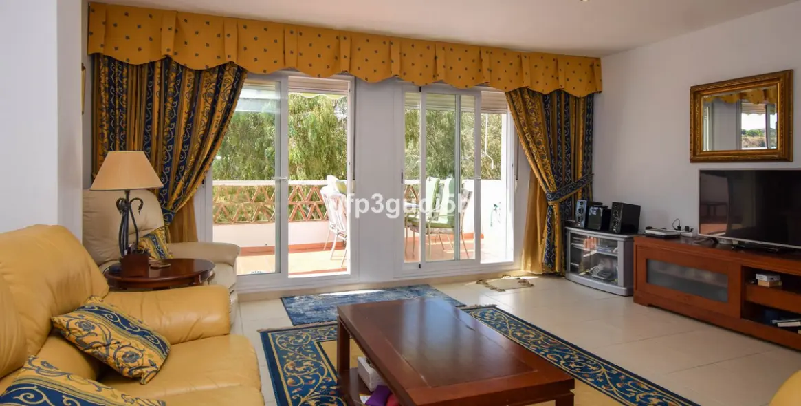 Sale of penthouse in Torrequebrada 21