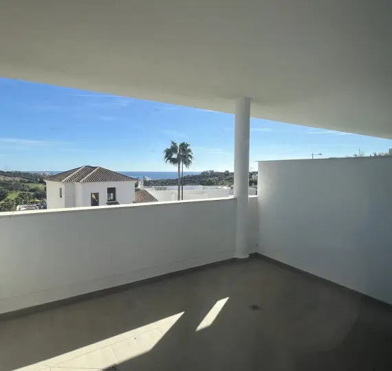 Апартаменты на первом этаже R5217889