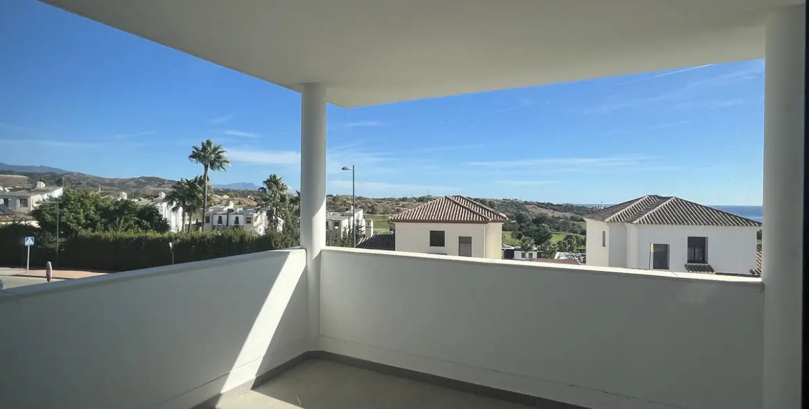 Продажа апартаментов на первом этаже в Estepona (район Estepona) 2