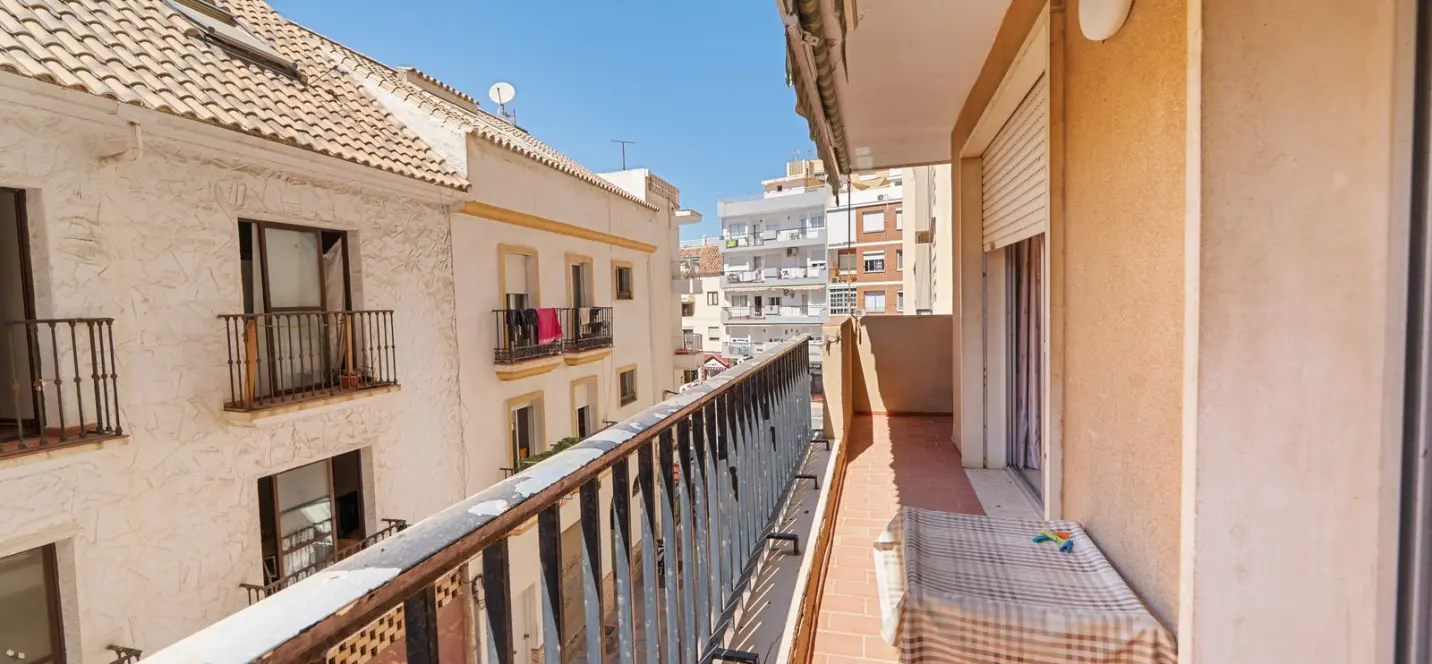 Продажа апартаментов на среднем этаже в Fuengirola 1