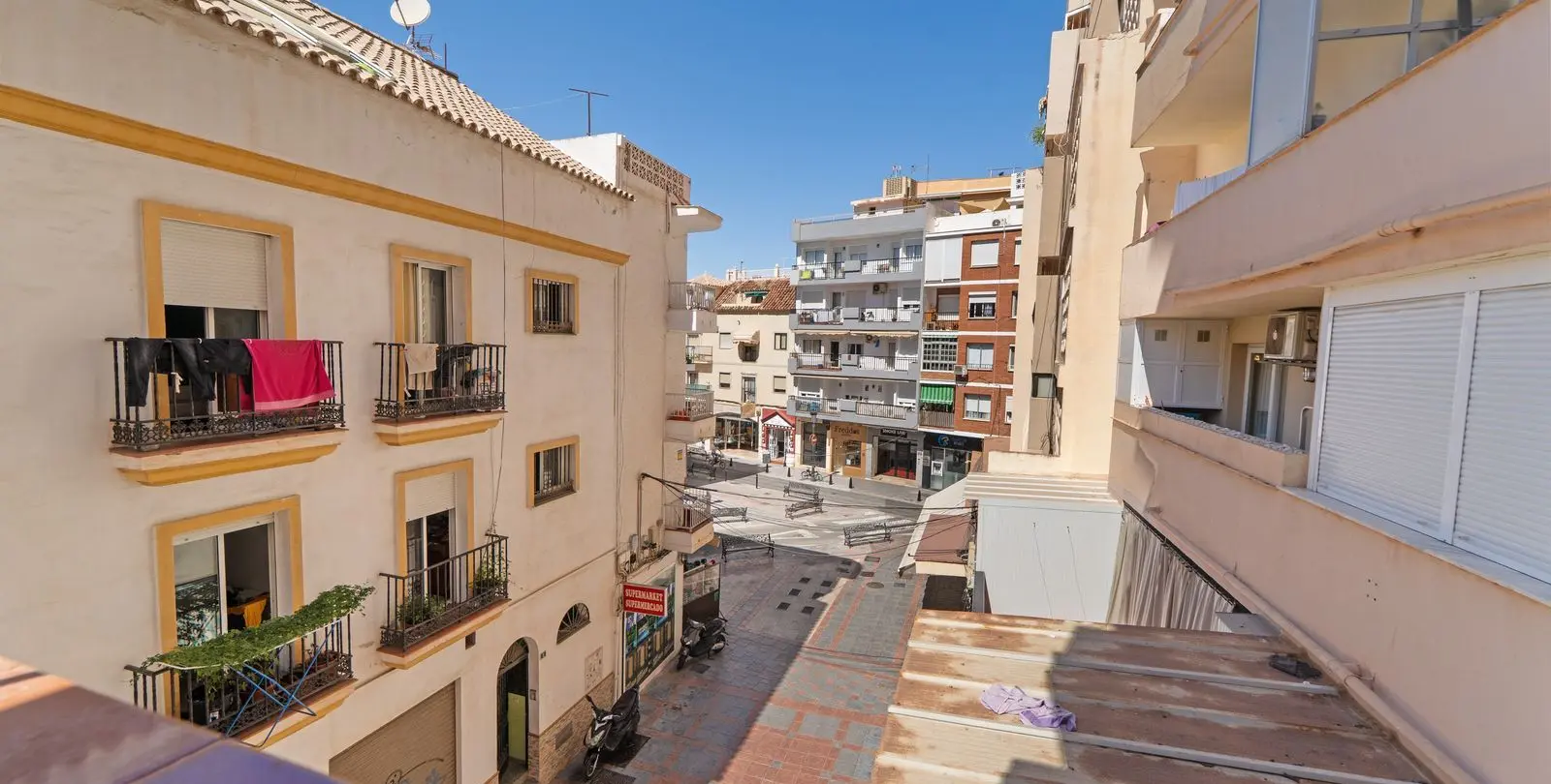 Venta de apartamento en planta media en Fuengirola 13