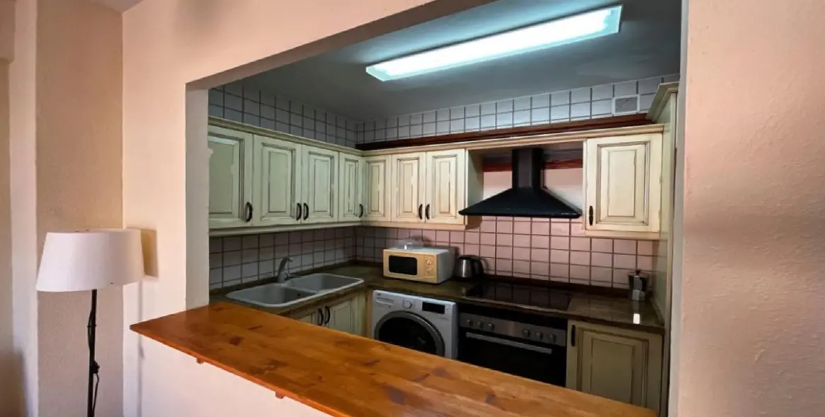 Venta de apartamento en planta media en Fuengirola 10