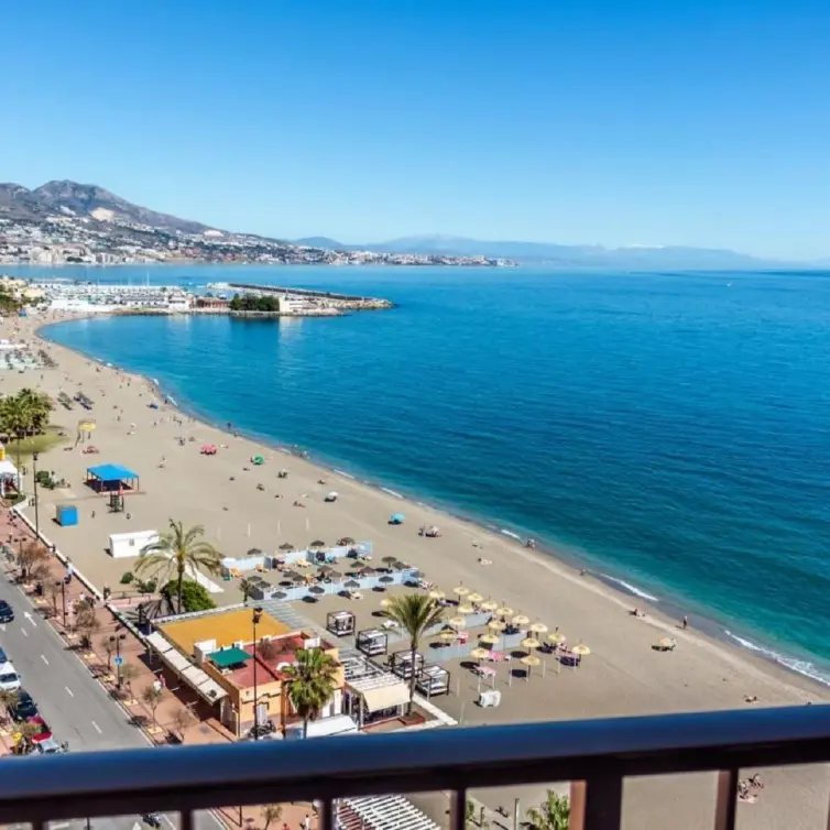 Продажа апартаментов на среднем этаже в Fuengirola