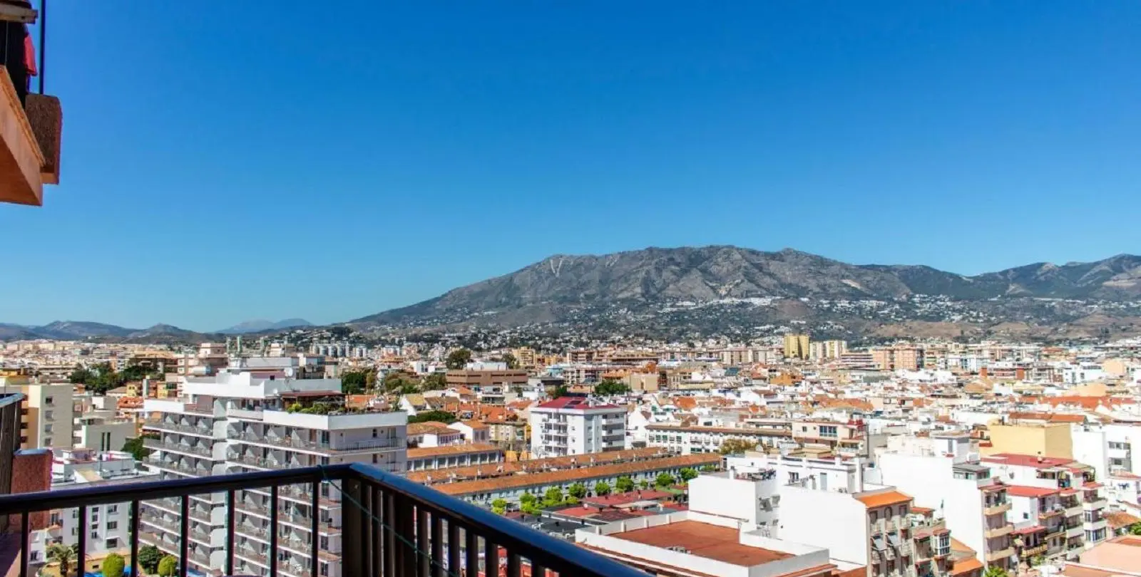 Venta de apartamento en planta media en Fuengirola 7