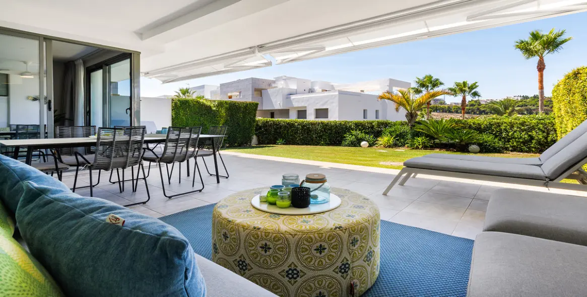 Продажа апартаментов на среднем этаже в Casares 3