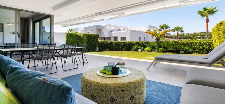 Продажа апартаментов на среднем этаже в Casares 2