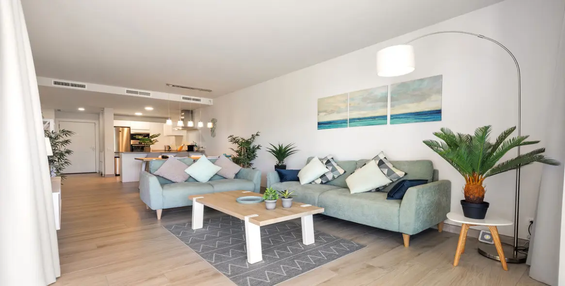 Продажа апартаментов на среднем этаже в Casares 4