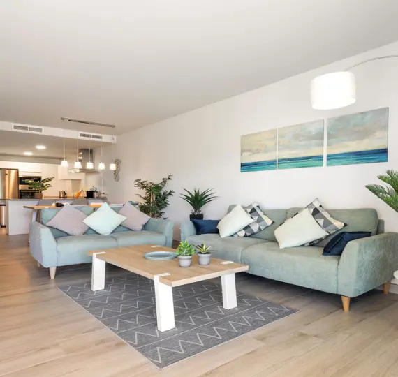 Продажа апартаментов на среднем этаже в Casares