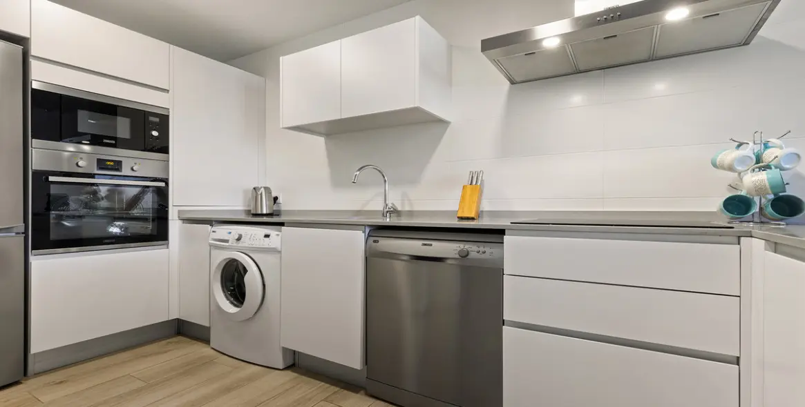 Продажа апартаментов на среднем этаже в Casares 8