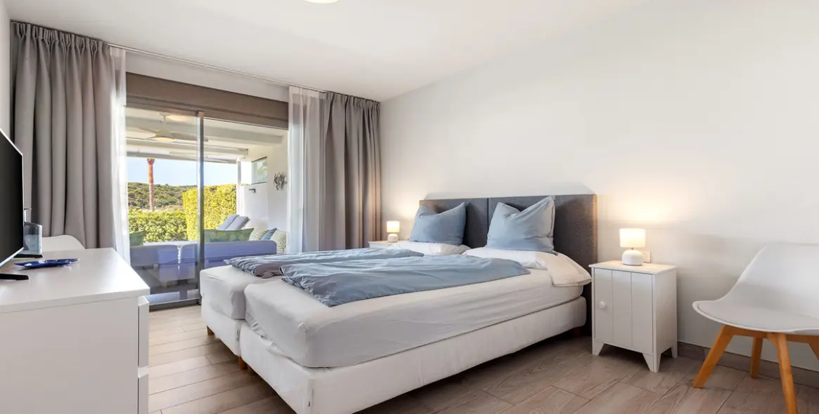 Продажа апартаментов на среднем этаже в Casares 9