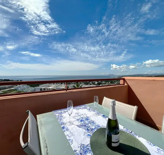 Sale of penthouse in Manilva