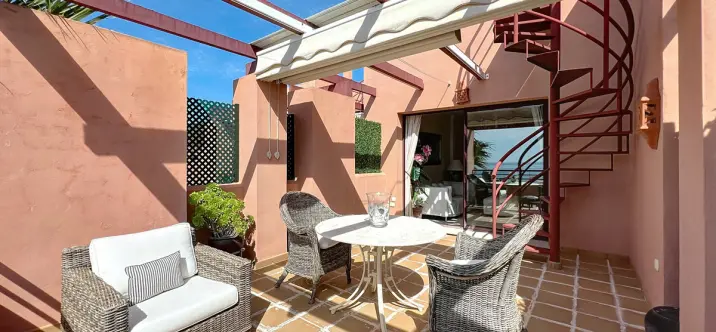 Sale of penthouse in Manilva 3