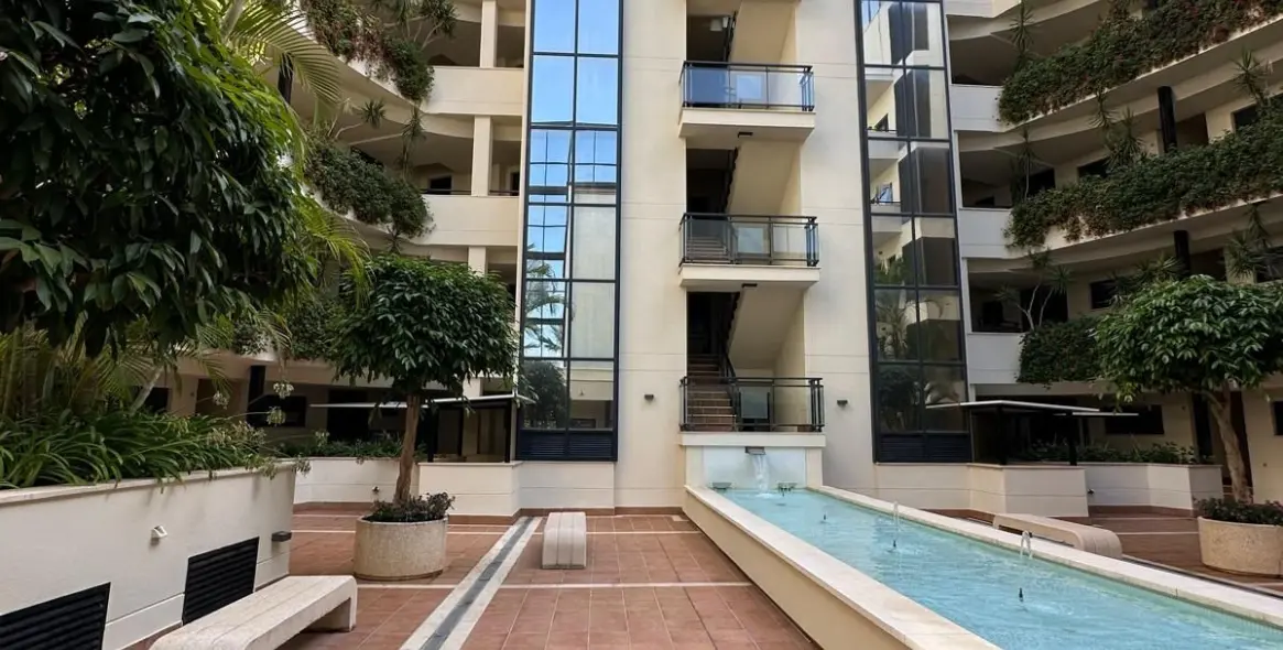 Продажа апартаментов на первом этаже в Estepona (район Estepona) 2