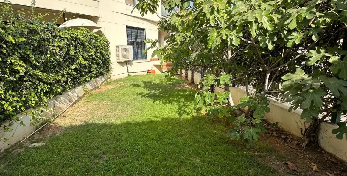 Sale of ground floor apartment in Estepona 14