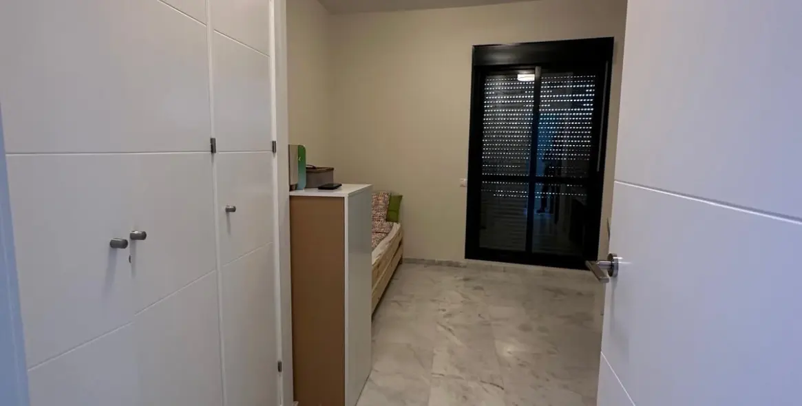 Sale of ground floor apartment in Estepona 17