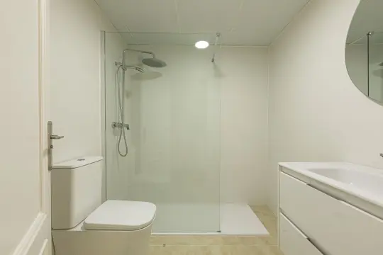 Image 4 thumb