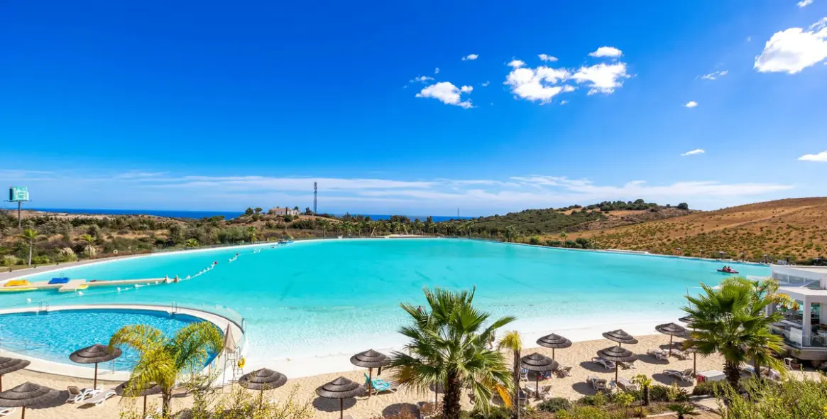 Продажа апартаментов на первом этаже в Casares 1