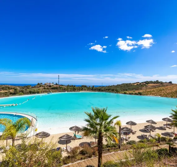 Продажа апартаментов на первом этаже в Casares