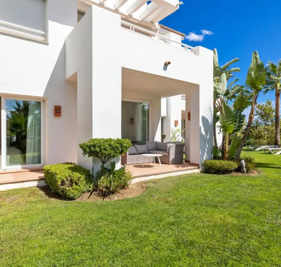 Продажа апартаментов на первом этаже в Casares