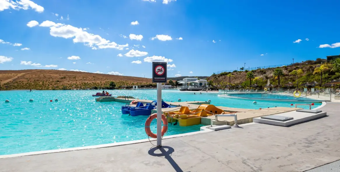 Продажа апартаментов на первом этаже в Casares 20