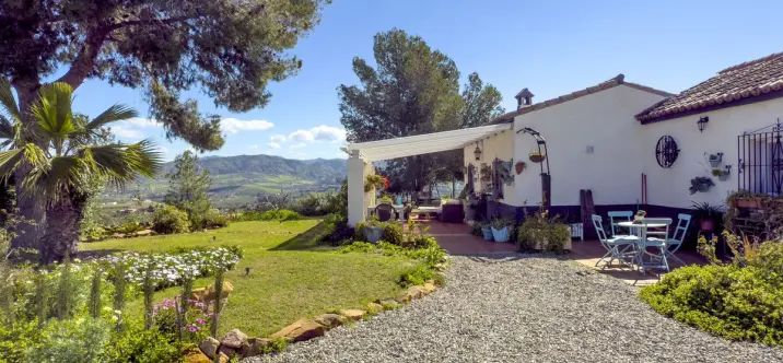 Sale of finca - cortijo in Pizarra 0