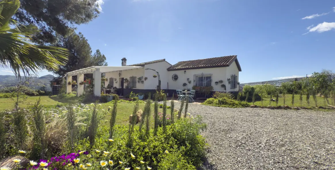 Sale of finca - cortijo in Pizarra 2