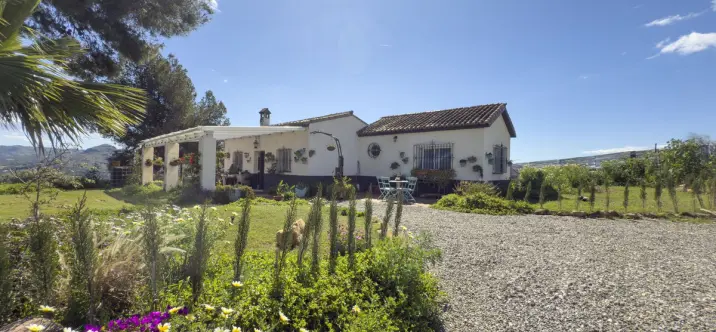 Sale of finca - cortijo in Pizarra 1