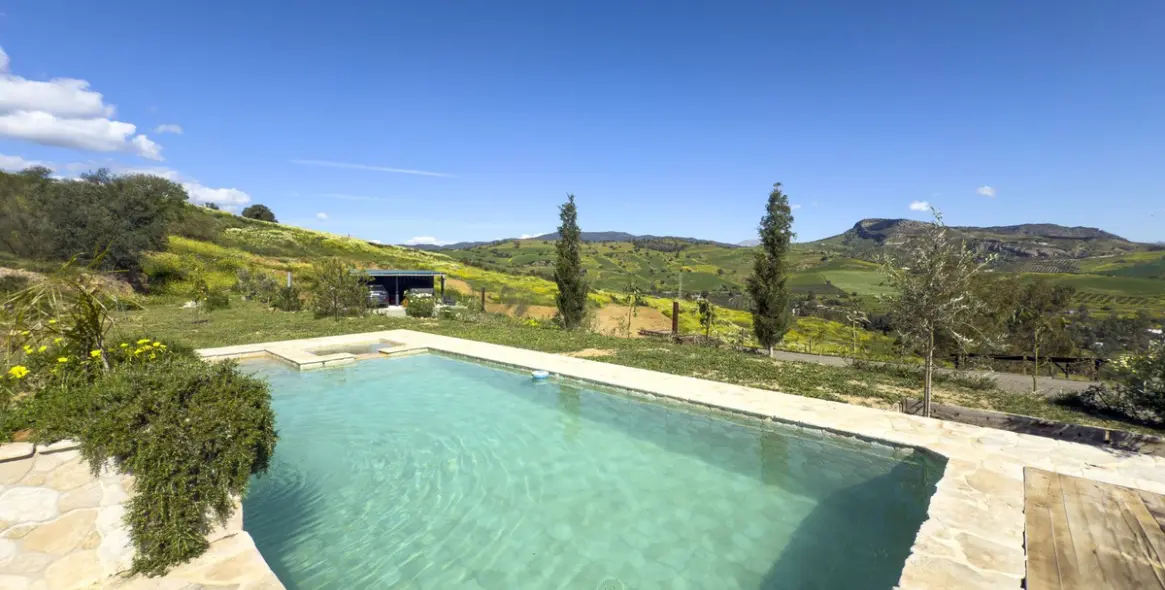 Sale of finca - cortijo in Pizarra 3