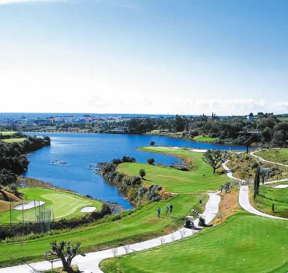 Продажа апартаментов на среднем этаже в Benahavís