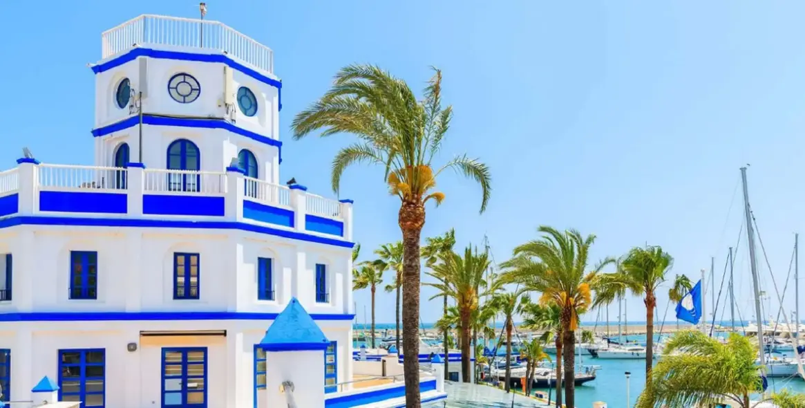 Продажа апартаментов на среднем этаже в Benahavís 17