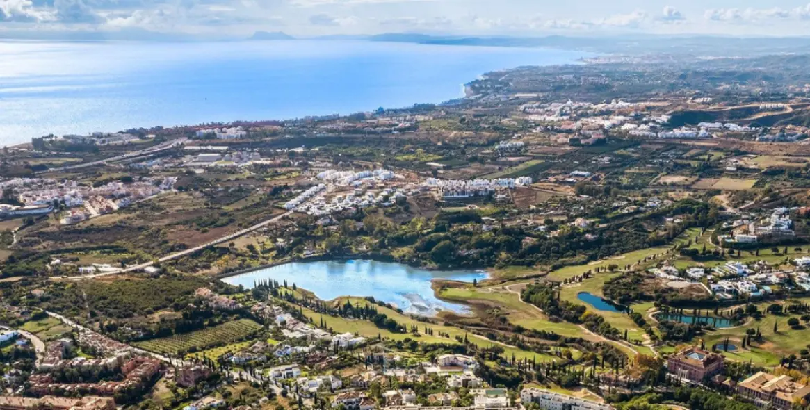 Продажа апартаментов на среднем этаже в Benahavís 18