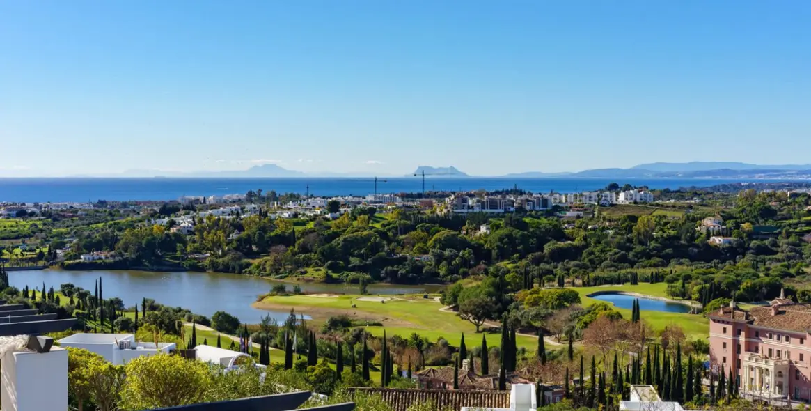 Продажа апартаментов на среднем этаже в Benahavís 19