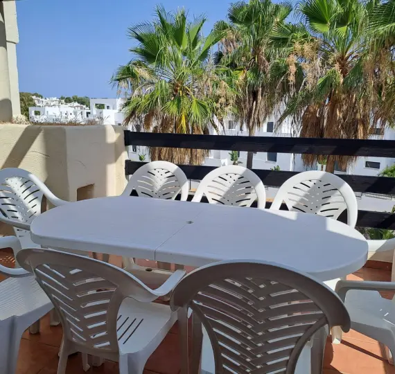 Продажа апартаментов на среднем этаже в Estepona