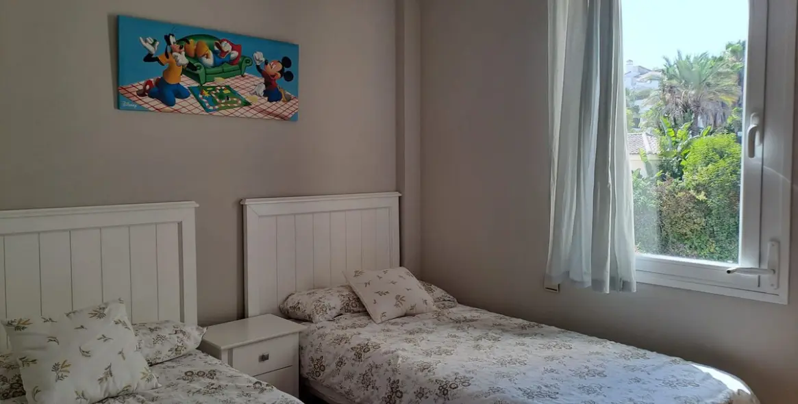 Продажа апартаментов на среднем этаже в Estepona 15