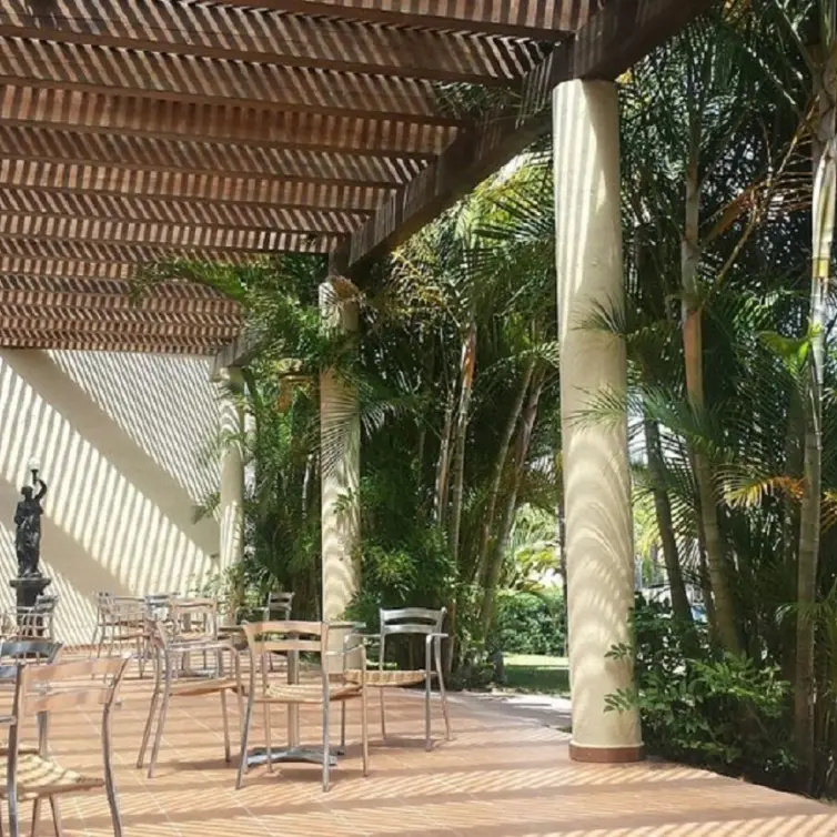 Продажа апартаментов на среднем этаже в Estepona