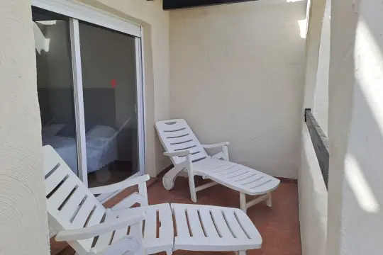 Image 6 thumb