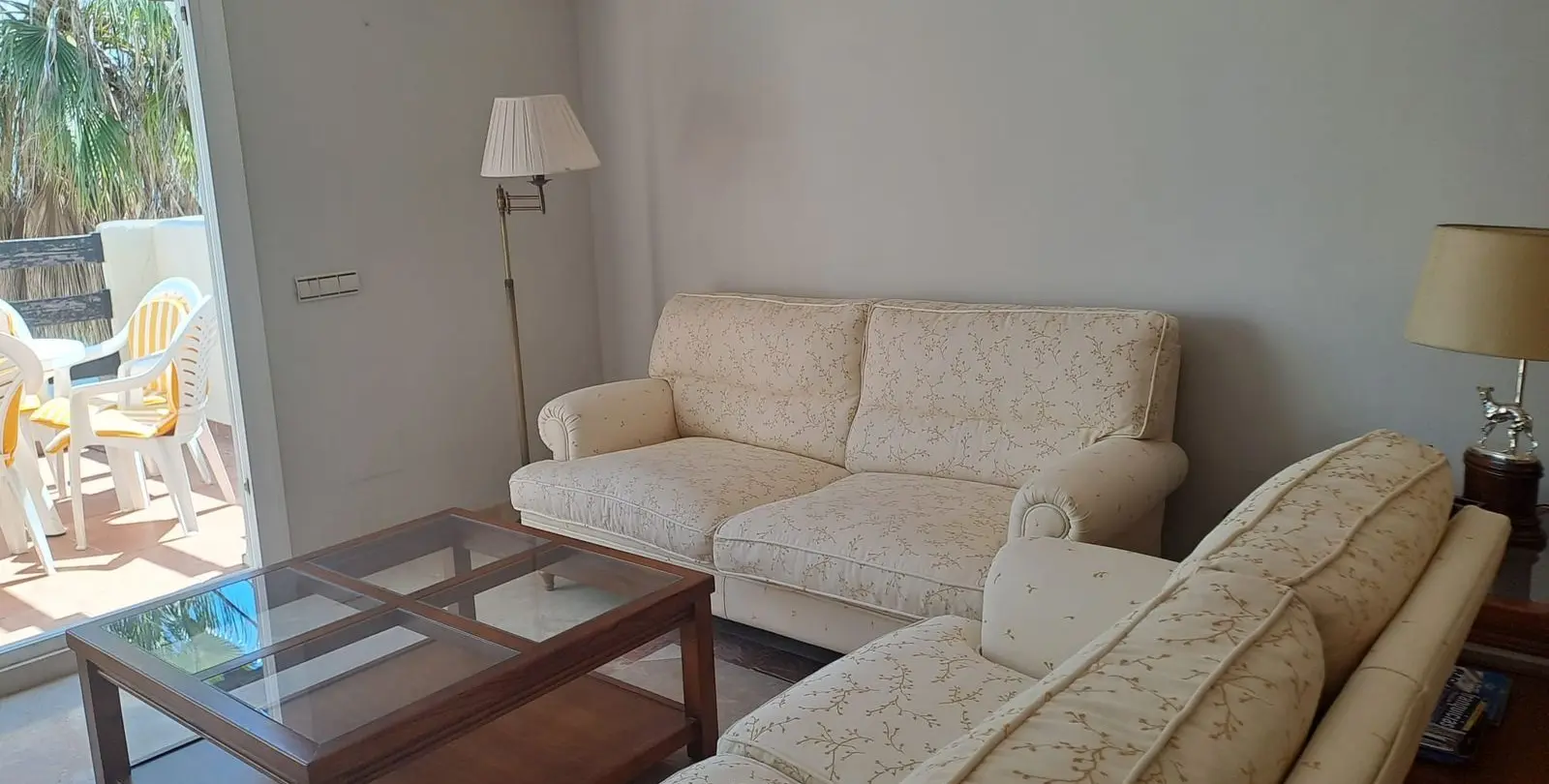 Sale of middle floor apartment in Estepona 9