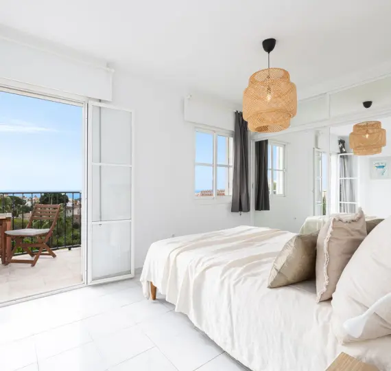 Sale of penthouse in El Faro