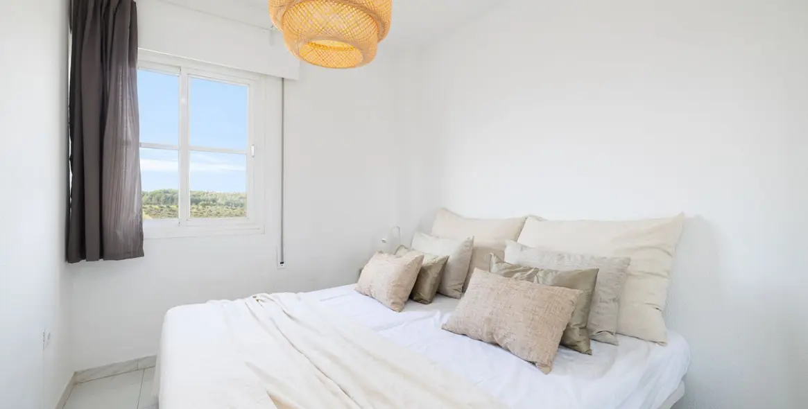 Sale of penthouse in El Faro 13