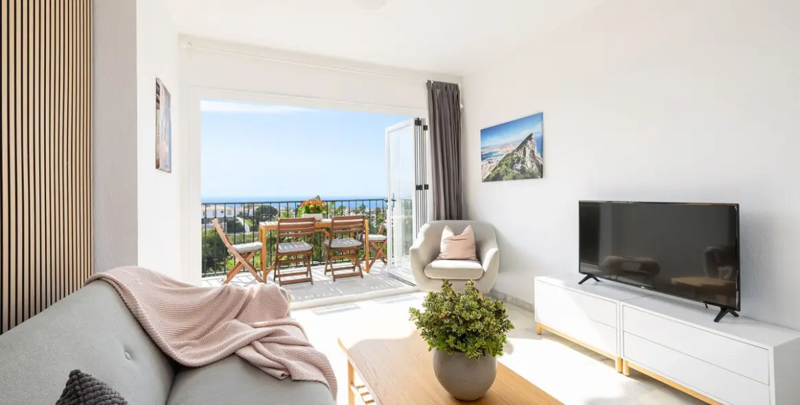 Sale of penthouse in El Faro 15