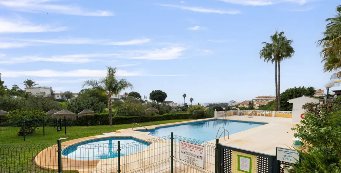 Sale of penthouse in El Faro 18