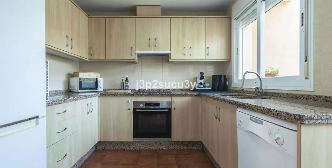 Sale of semi-detached house in Estepona 11