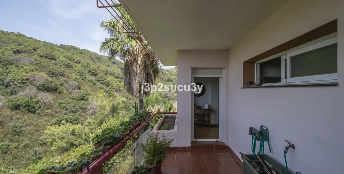 Sale of semi-detached house in Estepona 25