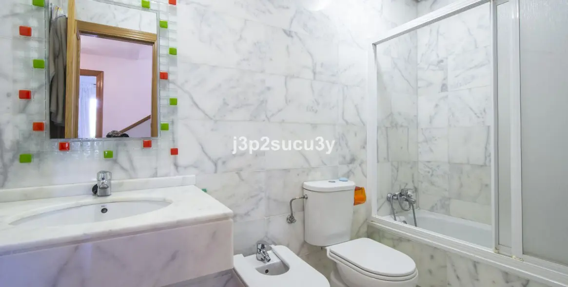 Sale of semi-detached house in Estepona 29