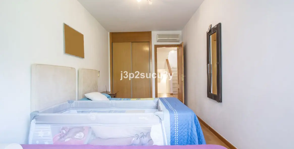 Sale of semi-detached house in Estepona 31